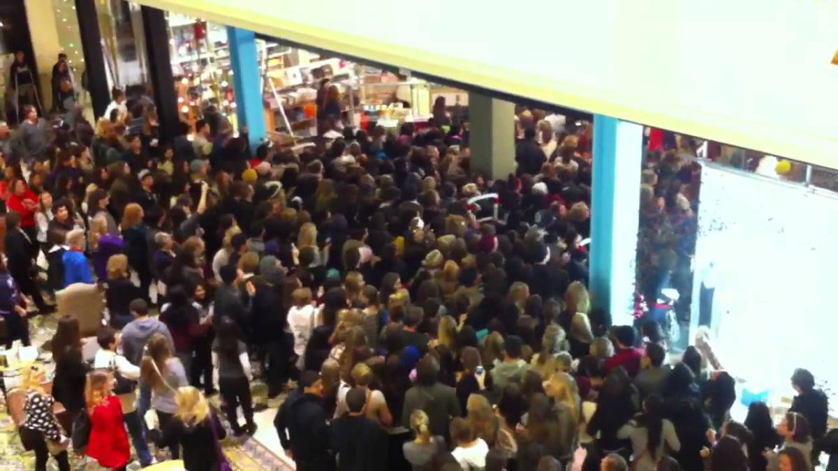 The Moral Contrast between Thanksgiving and Black Friday